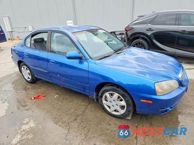 Czwarte zdjęcie samochodu z boku: 2005 HYUNDAI ELANTRA GLS VIN:KMHDN46D75U073334 - miniatura