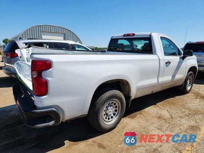 Trzecie zdjęcie samochodu z tyłu: 2024 CHEVROLET SILVERADO C1500 VIN:3GCNAAED6RG241364 - miniatura