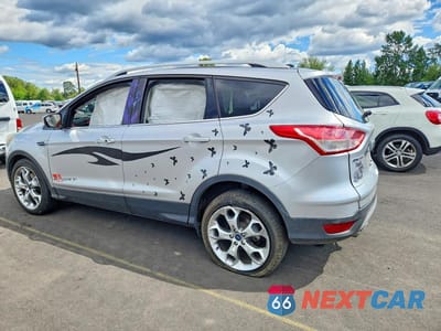 Drugie zdjęcie samochodu z przodu: 2016 FORD ESCAPE TITANIUM VIN:1FMCU0J99GUA04139 - miniatura