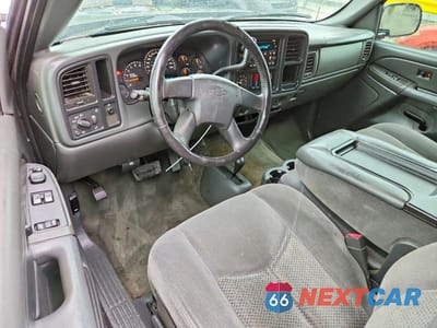 Zdjęcie 8 z 12 samochodu: 2006 CHEVROLET SILVERADO K1500 VIN:1GCEK19ZX6Z141640 - miniatura