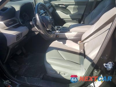 Zdjęcie 7 z 13 samochodu: 2021 TOYOTA HIGHLANDER XLE VIN:5TDGZRBH5MS063223 - miniatura