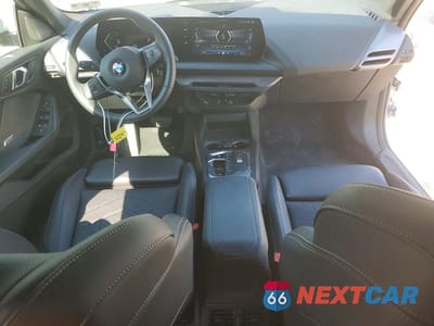 Zdjęcie 8 z 12 samochodu: 2025 BMW 228XI VIN:WBA23GG09S7S68700 - miniatura