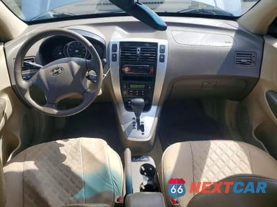 Zdjęcie 8 z 12 samochodu: 2007 HYUNDAI TUCSON SE VIN:KM8JN72D17U635774 - miniatura