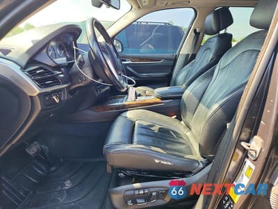 Zdjęcie 7 z 13 samochodu: 2015 BMW X5 XDRIVE50I VIN:5UXKR6C51F0J77611 - miniatura