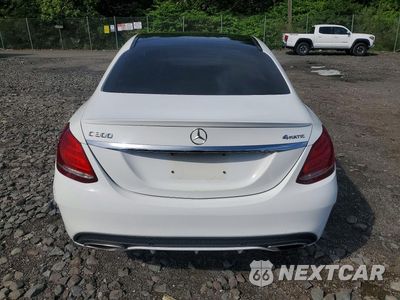 Zdjęcie 6 z 12 samochodu: 2015 MERCEDES-BENZ C 300 4MATIC VIN:55SWF4KBXFU087462 - miniatura