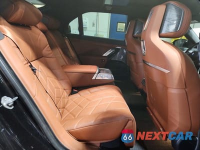 Zdjęcie 11 z 14 samochodu: 2024 BMW I7 XDRIVE60 VIN:WBY53EJ09RCP73326 - miniatura