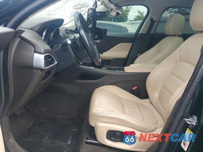 Zdjęcie 7 z 13 samochodu: 2017 JAGUAR F-PACE PRESTIGE VIN:SADCK2BNXHA494275 - miniatura