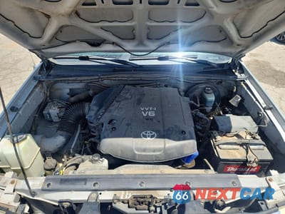 Zdjęcie 11 z 12 samochodu: 2006 TOYOTA TACOMA DOUBLE CAB VIN:5TELU42N06Z248730 - miniatura