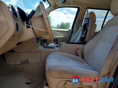 Zdjęcie 7 z 13 samochodu: 2006 FORD EXPLORER XLT VIN:1FMEU73E86UB74468 - miniatura