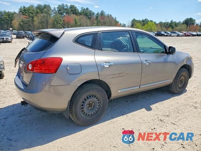 Trzecie zdjęcie samochodu z tyłu: 2013 NISSAN ROGUE S VIN:JN8AS5MV6DW140501 - miniatura