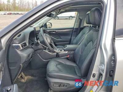 Zdjęcie 7 z 13 samochodu: 2024 TOYOTA HIGHLANDER PLATINUM VIN:5TDKDRBH7RS542582 - miniatura