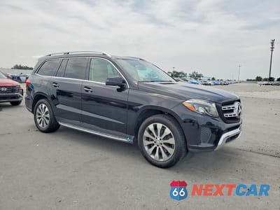 Czwarte zdjęcie samochodu z boku: 2017 MERCEDES-BENZ GLS 450 4MATIC VIN:4JGDF6EE7HA868456 - miniatura