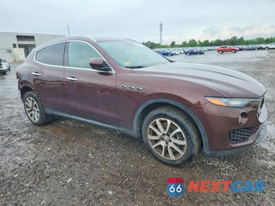 Czwarte zdjęcie samochodu z boku: 2017 MASERATI LEVANTE S VIN:ZN661YUA0HX222726 - miniatura