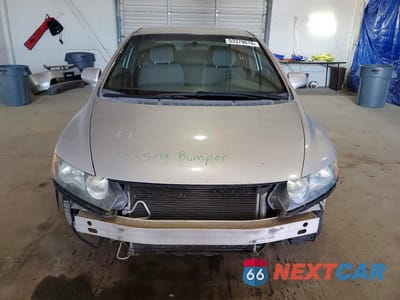 Piąte zdjęcie samochodu w środku: 2006 HONDA CIVIC LX VIN:1HGFA16596L013354 - miniatura