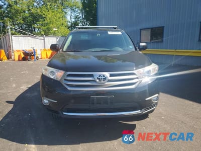 Piąte zdjęcie samochodu w środku: 2013 TOYOTA HIGHLANDER LIMITED VIN:5TDDK3EH7DS278196 - miniatura