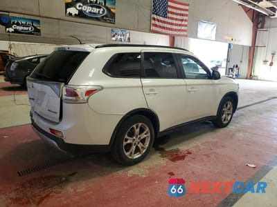 Trzecie zdjęcie samochodu z tyłu: 2015 MITSUBISHI OUTLANDER SE VIN:JA4AZ3A39FZ007998 - miniatura
