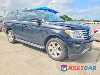 Czwarte zdjęcie samochodu z boku: 2020 FORD EXPEDITION XLT VIN:1FMJU1HT5LEA61702 - miniatura