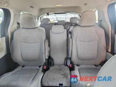 Zdjęcie 10 z 13 samochodu: 2022 TOYOTA SIENNA LE VIN:5TDKRKEC5NS116828 - miniatura
