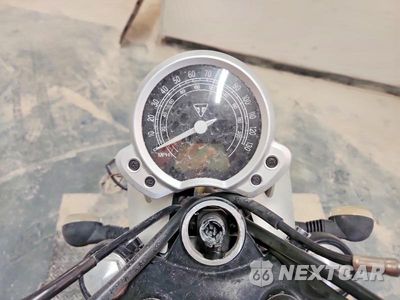 Zdjęcie 7 z 9 samochodu: 2016 TRIUMPH MOTORCYCLE STREET TWIN VIN:SMTD31GN2GT749733 - miniatura