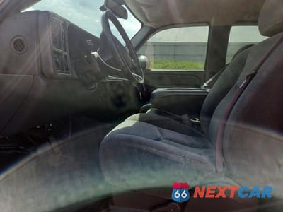 Zdjęcie 7 z 12 samochodu: 2004 CHEVROLET SILVERADO K1500 VIN:1GCEK19T84E376666 - miniatura