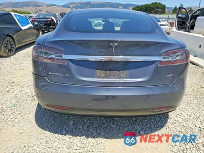 Zdjęcie 6 z 12 samochodu: 2018 TESLA MODEL S VIN:5YJSA1E28JF261207 - miniatura