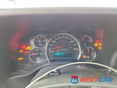 Zdjęcie 9 z 12 samochodu: 2018 CHEVROLET EXPRESS G2500 VIN:1GCWGAFGXJ1337111 - miniatura