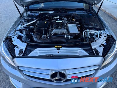 Zdjęcie 10 z 14 samochodu: 2016 MERCEDES-BENZ C 300 4MATIC VIN:55SWF4KB8GU110352 - miniatura