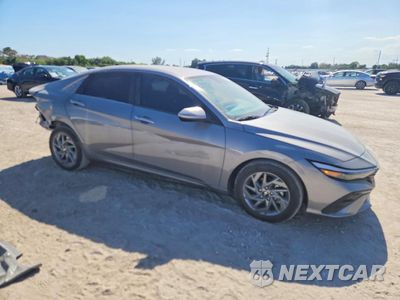 Czwarte zdjęcie samochodu z boku: 2024 HYUNDAI ELANTRA SEL VIN:KMHLM4DG8RU798359 - miniatura