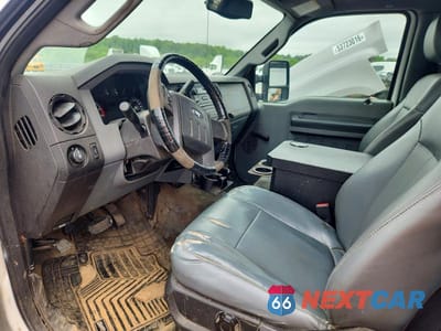 Zdjęcie 9 z 13 samochodu: 2013 FORD F450 SUPE - BUCKET TRUCK VIN:1FDUF4GY9DEA69826 - miniatura