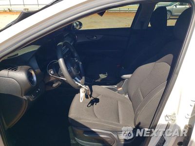 Zdjęcie 11 z 22 samochodu: 2020 KIA FORTE LXS VIN:3KPF24AD8LE211732 - miniatura