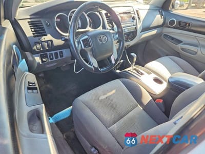Zdjęcie 8 z 13 samochodu: 2012 TOYOTA TACOMA V6 VIN:5TFUU4EN4CX040093 - miniatura