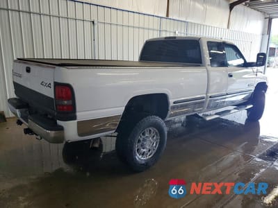 Trzecie zdjęcie samochodu z tyłu: 1998 DODGE RAM 2500 VIN:3B7KF22D1WG107355 - miniatura