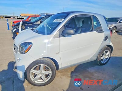 2016 SMART FORTWO WMEFJ5DA4GK123419 - główne zdjęcie licytacji z USA - miniatura