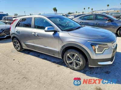 Czwarte zdjęcie samochodu z boku: 2026 KIA NIRO LX VIN:KNDCP3LE5T5333187 - miniatura