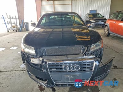 Piąte zdjęcie samochodu w środku: 2010 AUDI A5 PRESTIGE VIN:WAUVFAFHXAN007952 - miniatura