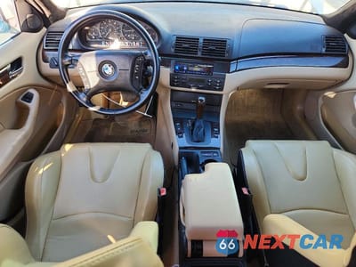 Zdjęcie 8 z 12 samochodu: 2005 BMW 325 I VIN:WBAET37425NJ85442 - miniatura