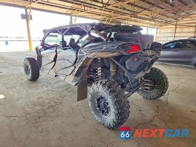 Trzecie zdjęcie samochodu z tyłu: 2023 CAN-AM MAVERICK X3 UTILITY VEHICLE VIN:3JBVNAV43PE001706 - miniatura