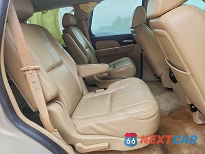 Zdjęcie 11 z 13 samochodu: 2007 CHEVROLET TAHOE K1500 VIN:1GNFK13087R200630 - miniatura