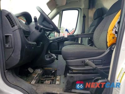 Zdjęcie 7 z 12 samochodu: 2015 RAM PROMASTER 2500 DELIVERY VAN VIN:3C6TRVCD5FE505876 - miniatura