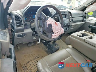 Zdjęcie 8 z 13 samochodu: 2019 FORD F550 SUPER DUTY VIN:1FDUF5HT3KEF85427 - miniatura