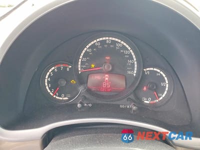 Zdjęcie 9 z 12 samochodu: 2013 VOLKSWAGEN BEETLE VIN:3VWHP7AT7DM689275 - miniatura