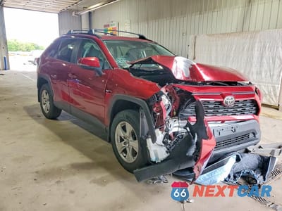 Czwarte zdjęcie samochodu z boku: 2020 TOYOTA RAV4 XLE VIN:2T3P1RFV4LW137106 - miniatura