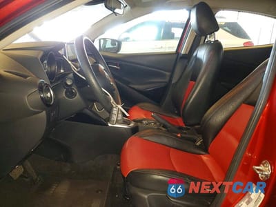 Zdjęcie 7 z 13 samochodu: 2016 SCION IA BASE VIN:3MYDLBZV0GY119378 - miniatura