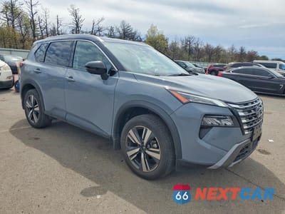 Czwarte zdjęcie samochodu z boku: 2025 NISSAN ROGUE SL VIN:JN8BT3CBXSW154220 - miniatura