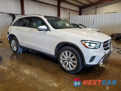 Czwarte zdjęcie samochodu z boku: 2021 MERCEDES-BENZ GLC 300 4MATIC VIN:W1N0G8EB5MF890673 - miniatura