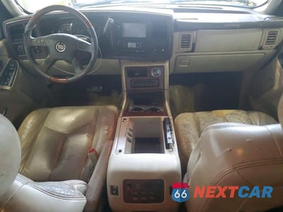 Zdjęcie 8 z 13 samochodu: 2006 CADILLAC ESCALADE ESV VIN:3GYFK66N96G199462 - miniatura