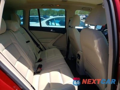 Zdjęcie 10 z 12 samochodu: 2016 VOLKSWAGEN TIGUAN S VIN:WVGBV7AX5GW017541 - miniatura