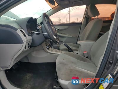 Zdjęcie 7 z 12 samochodu: 2012 TOYOTA COROLLA LE VIN:2T1BU4EE6CC787099 - miniatura