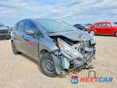 Czwarte zdjęcie samochodu z boku: 2019 NISSAN VERSA NOTE SV VIN:3N1CE2CP4KL360187 - miniatura