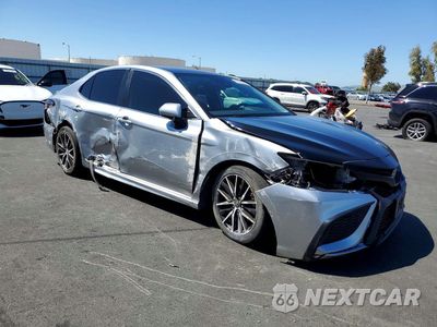 Czwarte zdjęcie samochodu z boku: 2021 TOYOTA CAMRY SE VIN:4T1G11AK0MU530237 - miniatura